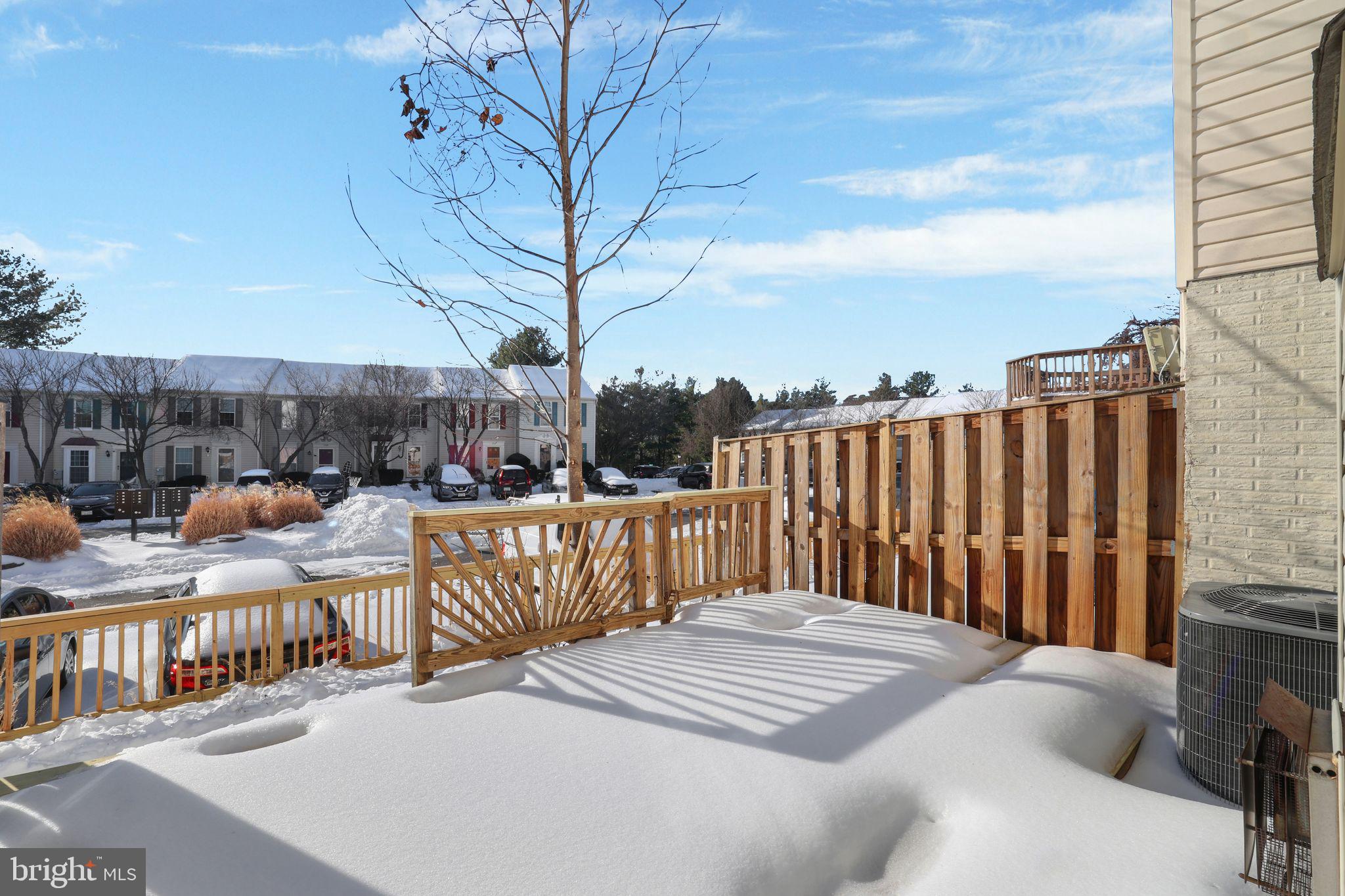 1742 TIGER LILY CIRCLE