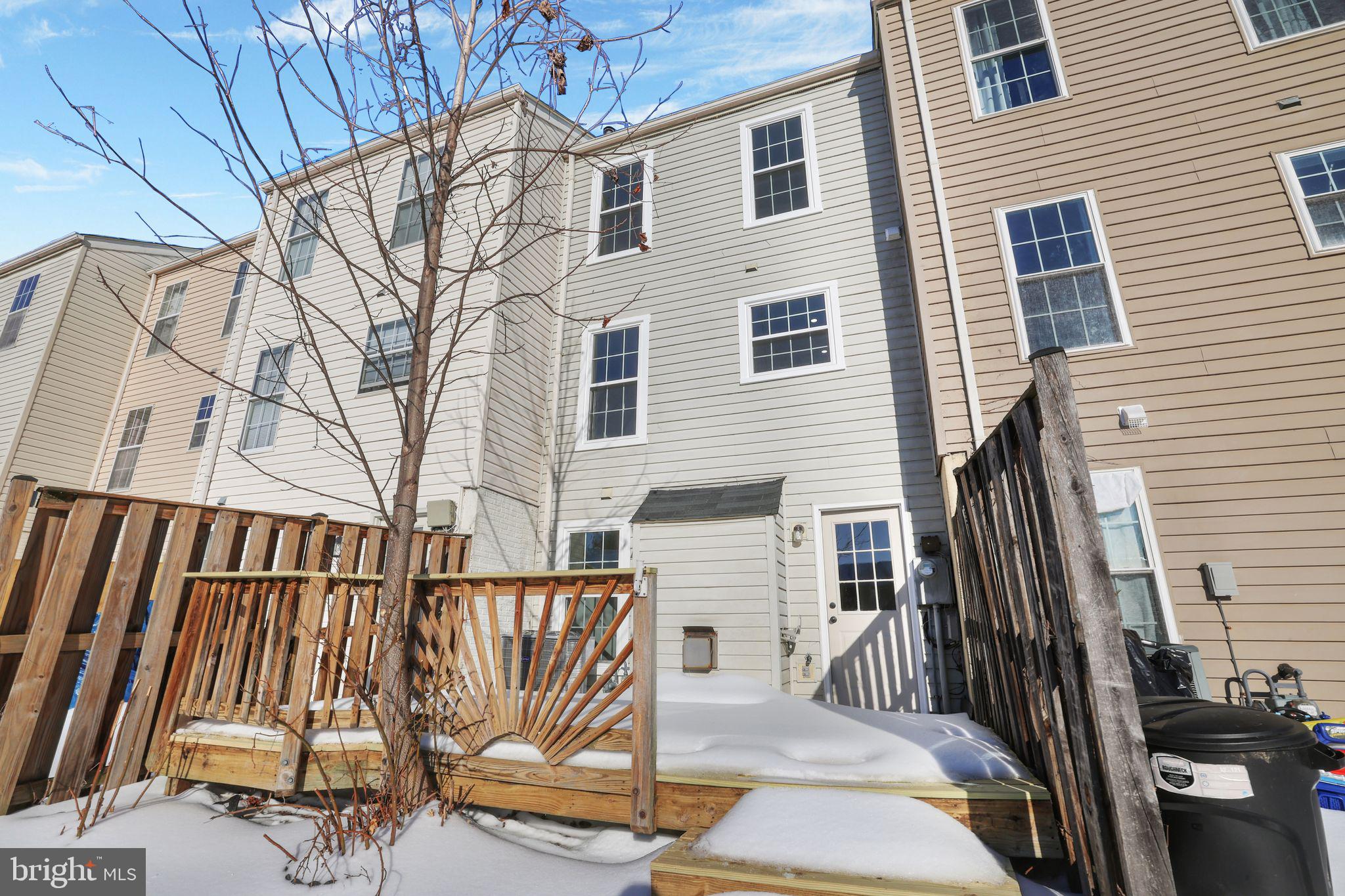 1742 TIGER LILY CIRCLE