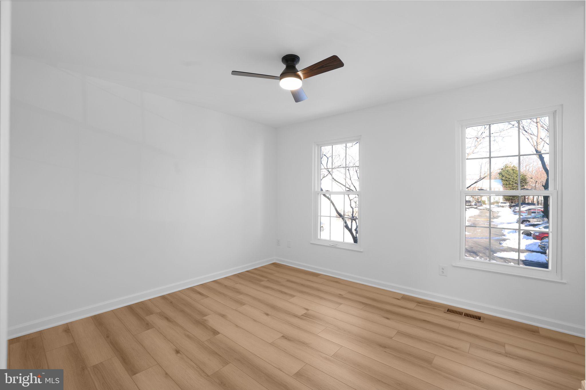 1742 TIGER LILY CIRCLE