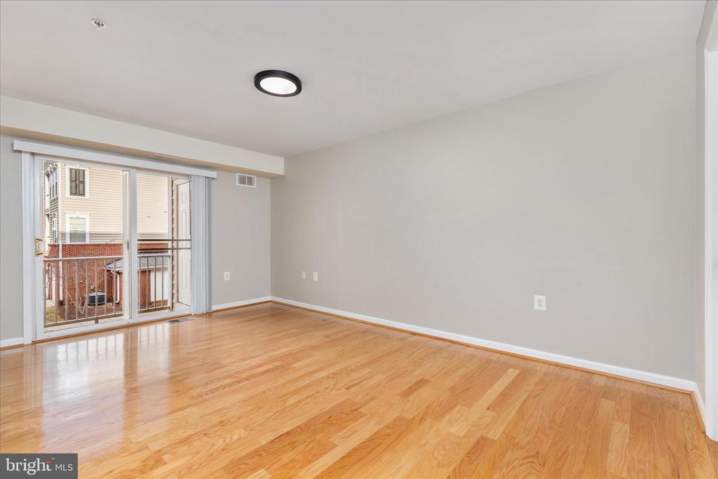 15246 ROSEMONT MANOR DRIVE