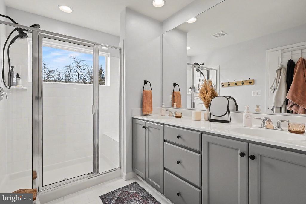 9142 WYCHE KNOLL LANE