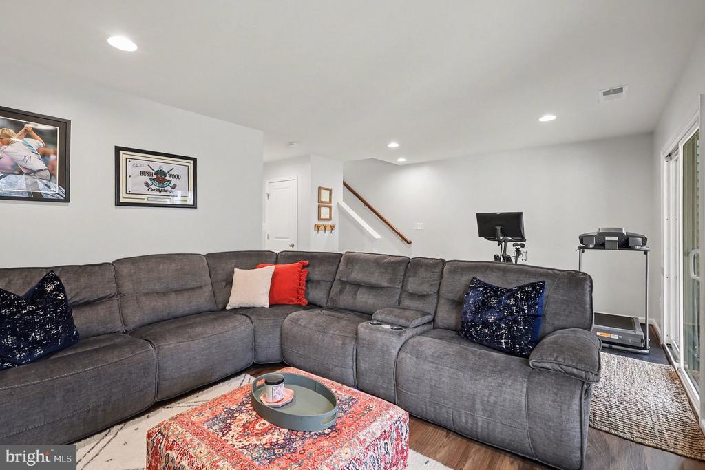 9142 WYCHE KNOLL LANE