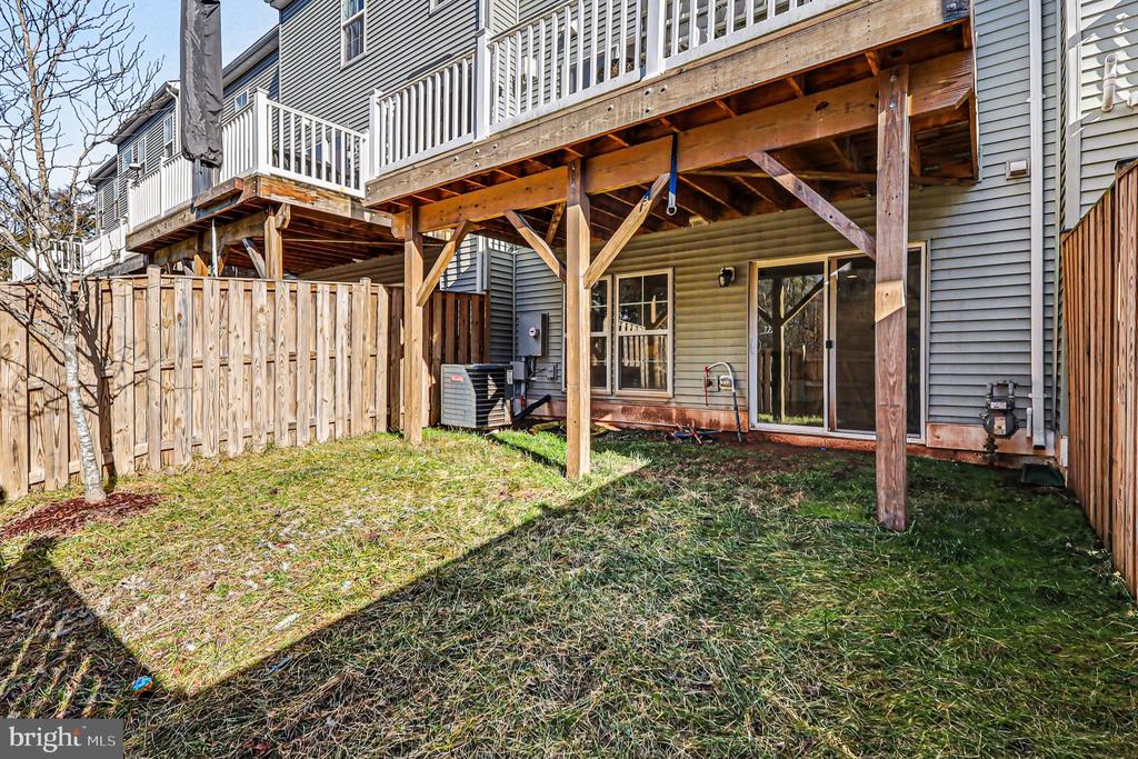 9142 WYCHE KNOLL LANE