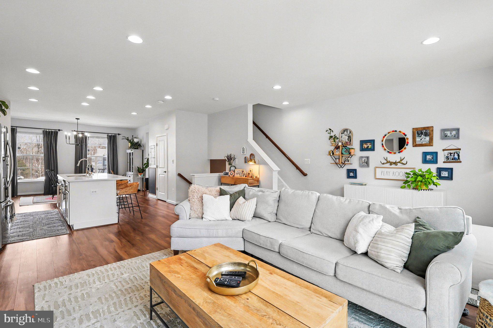 9142 WYCHE KNOLL LANE