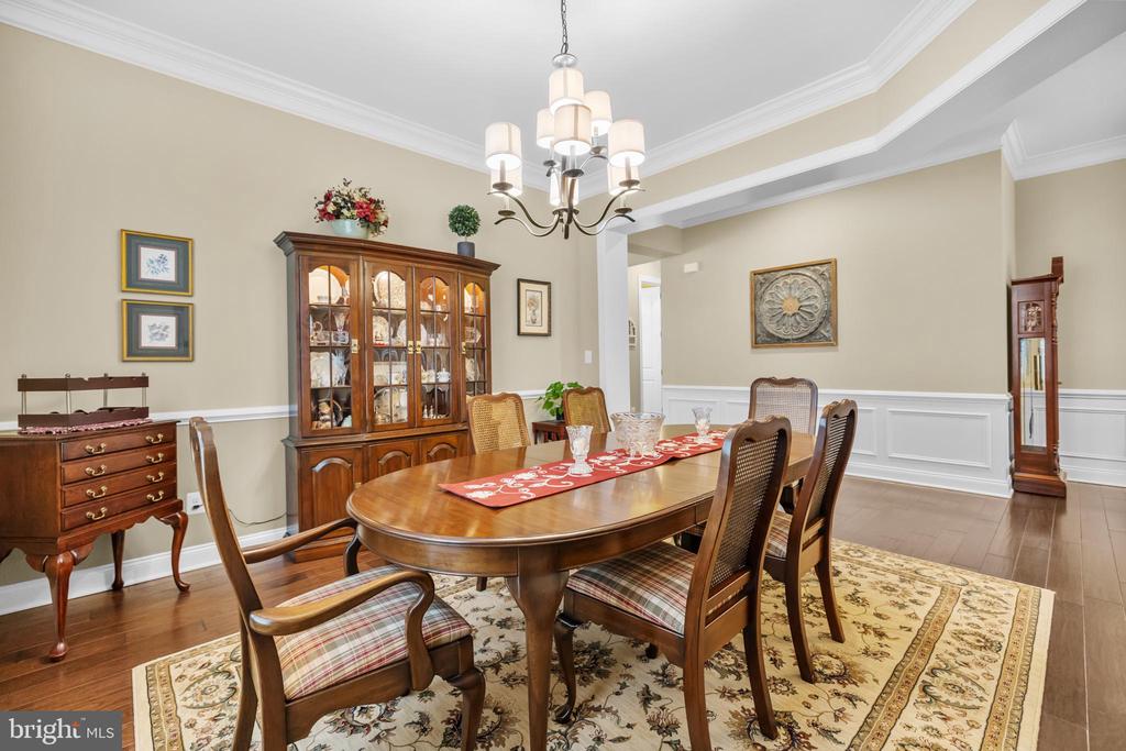 6061 TROTTERS POINT LANE