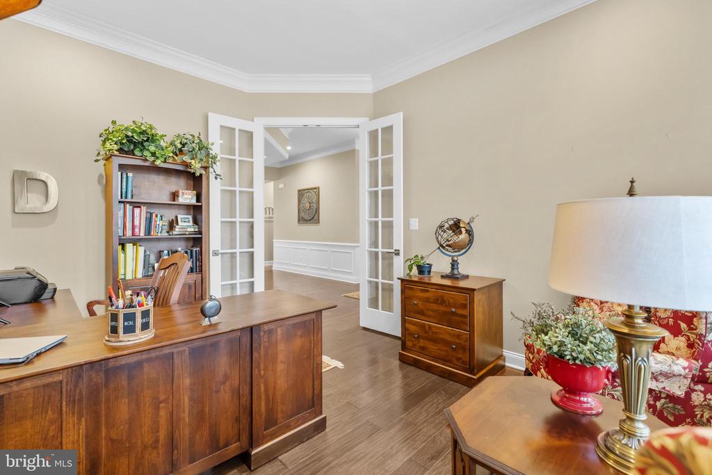 6061 TROTTERS POINT LANE