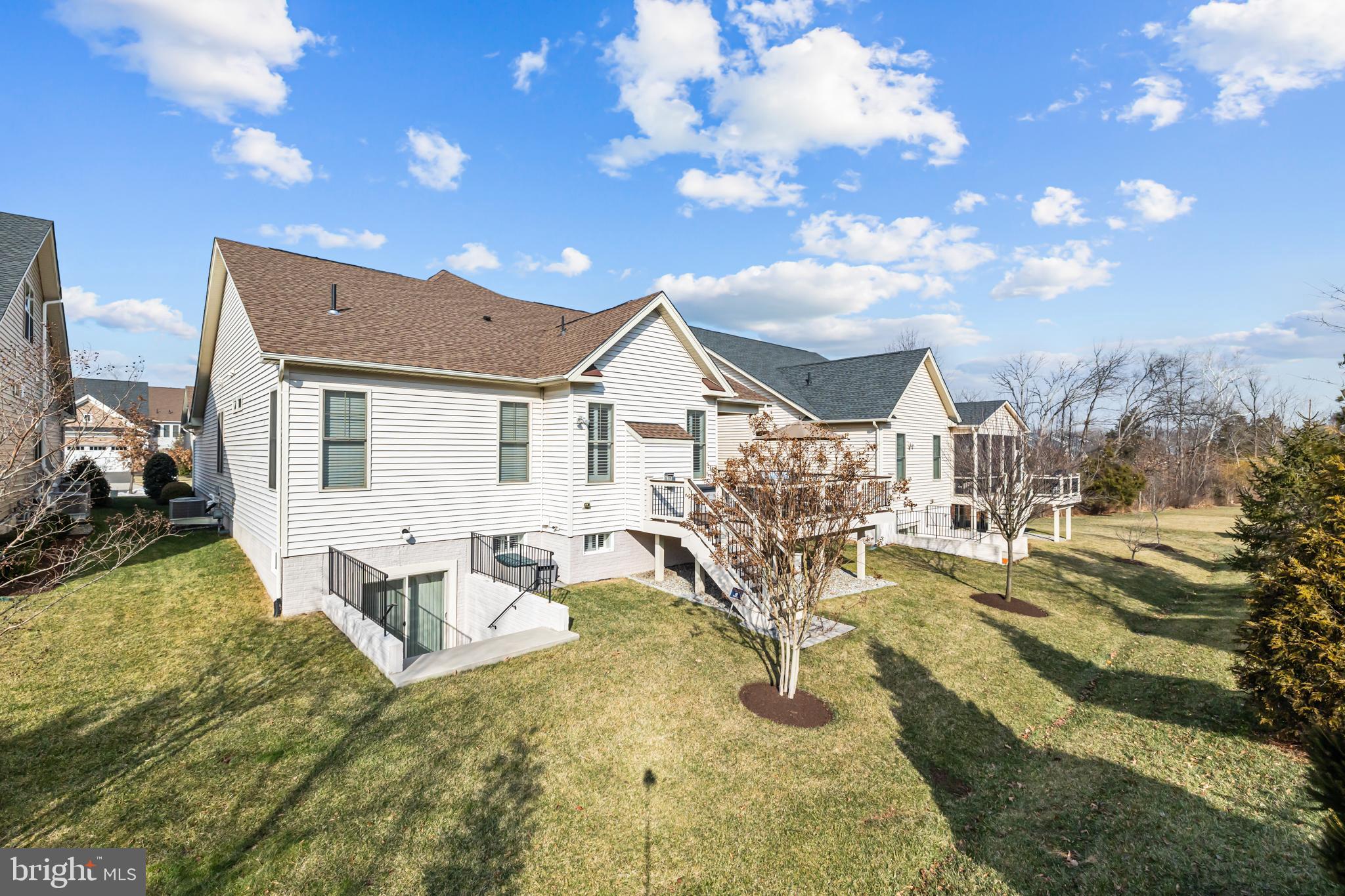 6061 TROTTERS POINT LANE