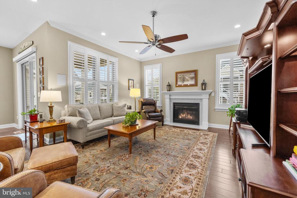 6061 TROTTERS POINT LANE