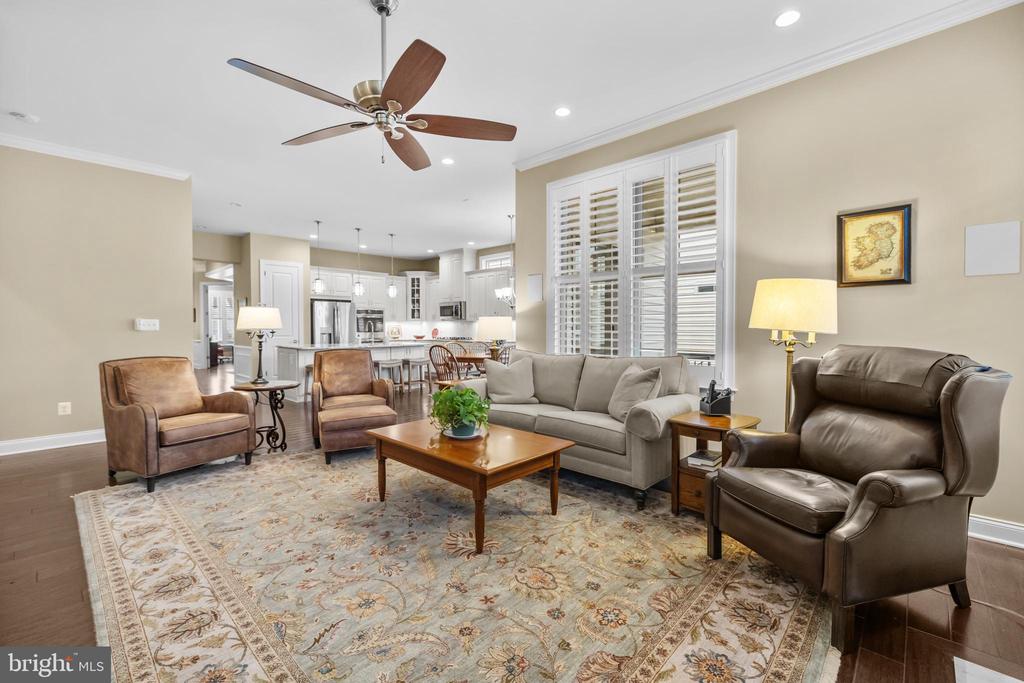 6061 TROTTERS POINT LANE