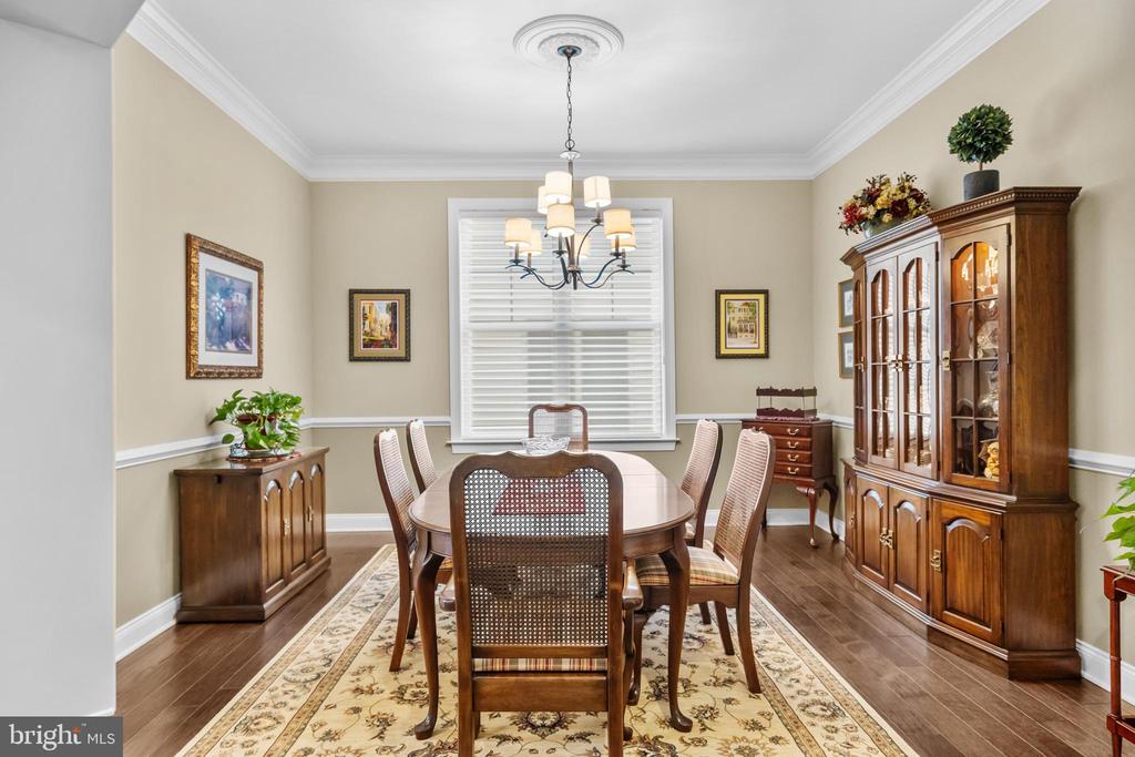 6061 TROTTERS POINT LANE