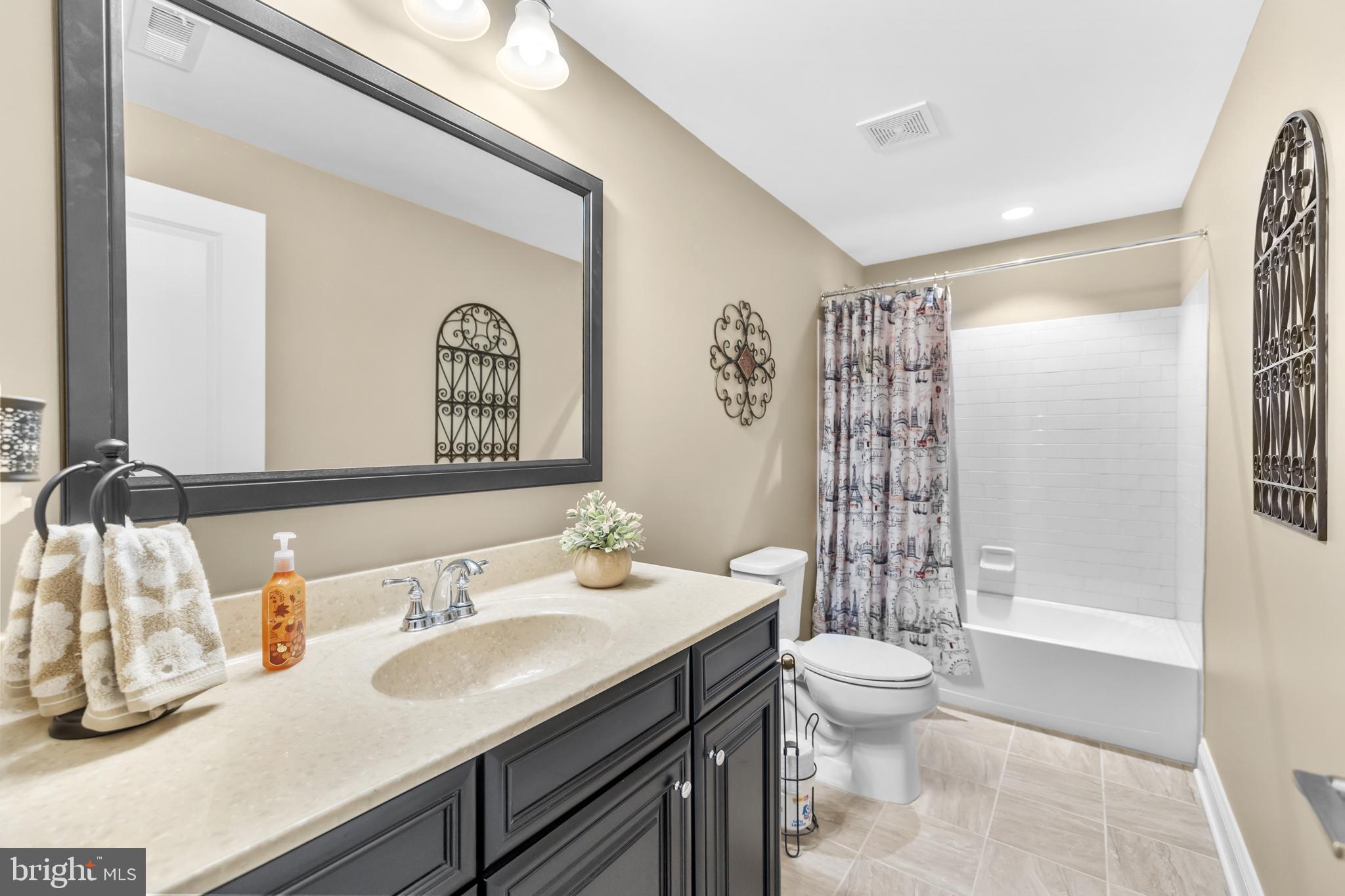 6061 TROTTERS POINT LANE