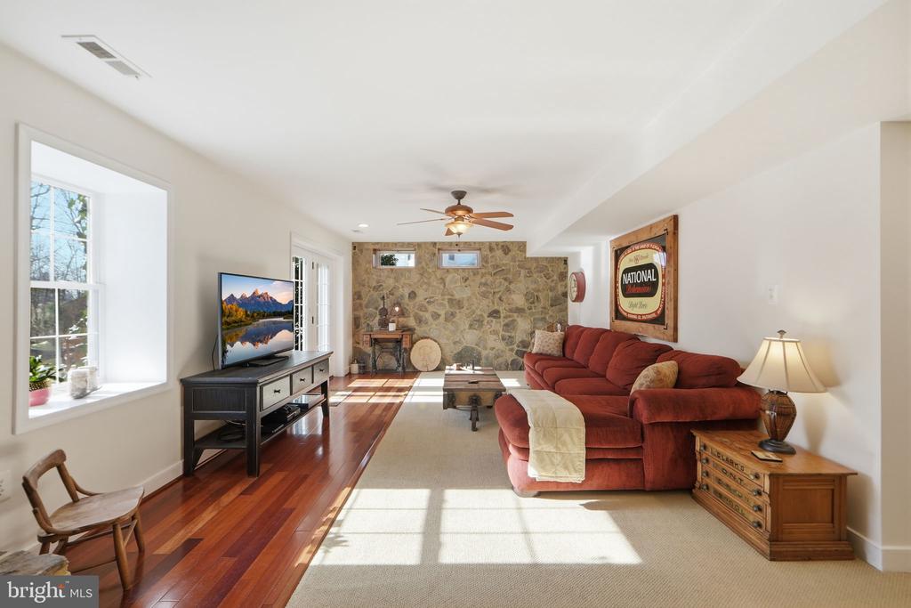8151 CANCUN COURT