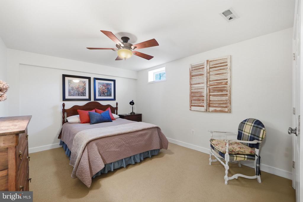 8151 CANCUN COURT