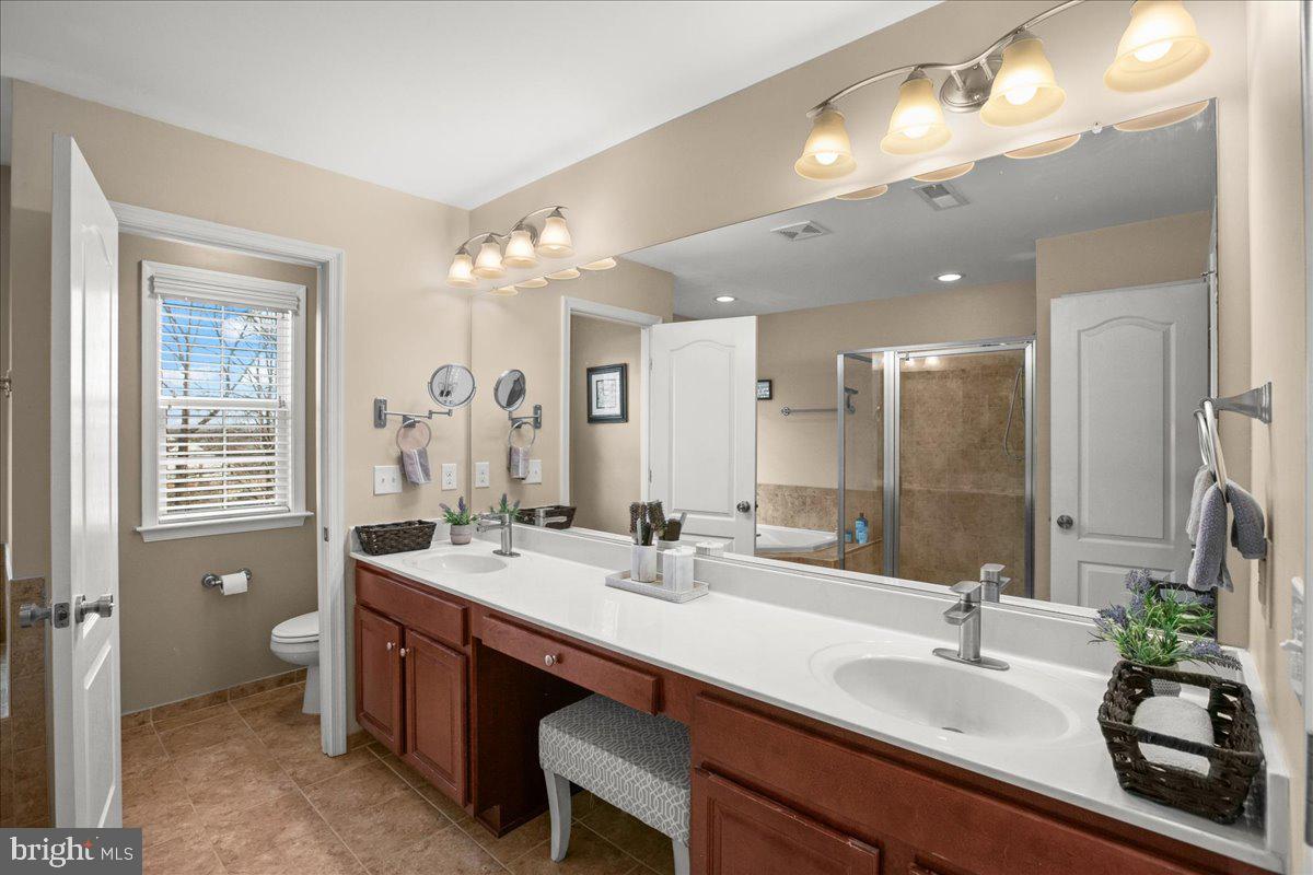 9141 AUTUMN GLORY LANE