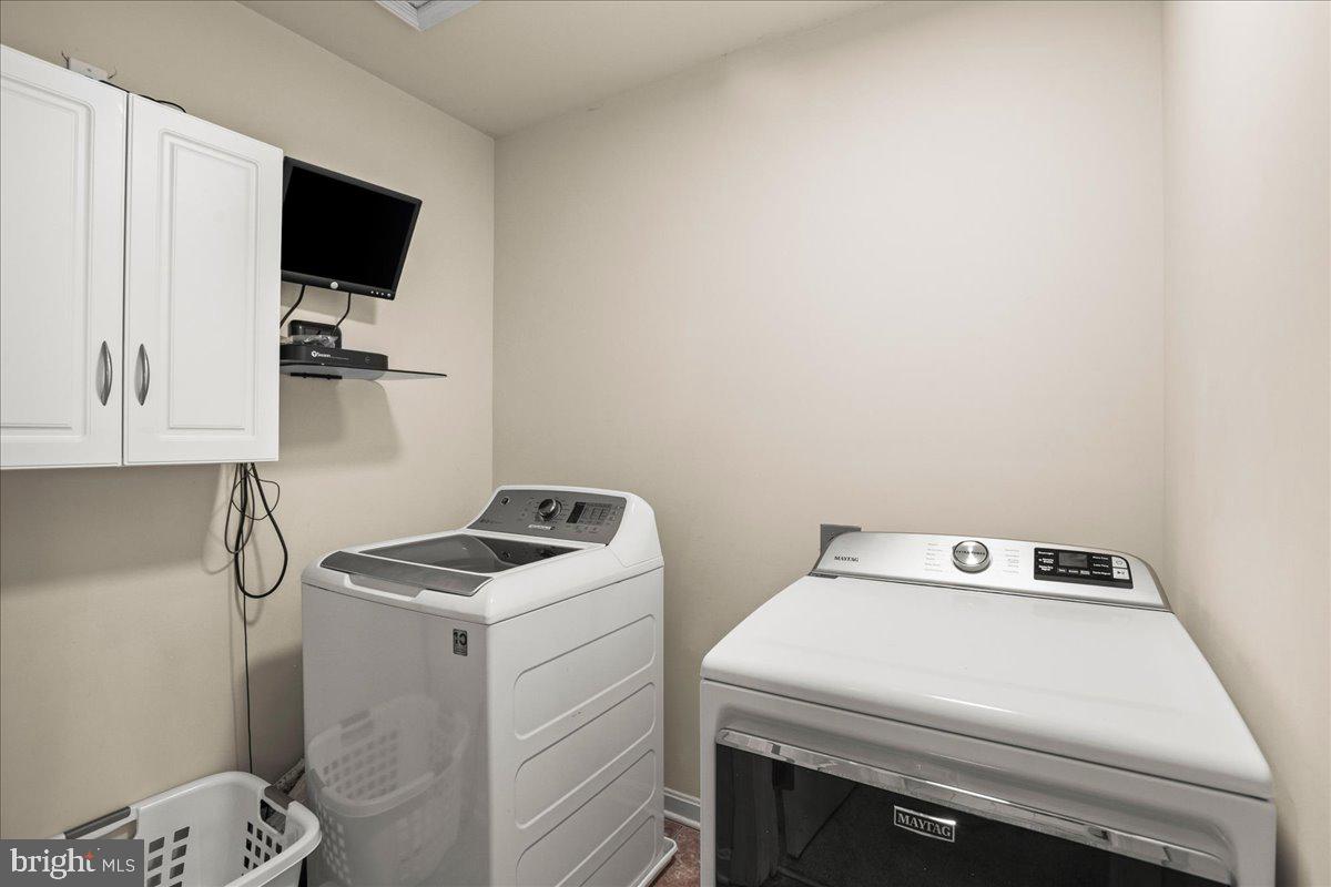 9141 AUTUMN GLORY LANE