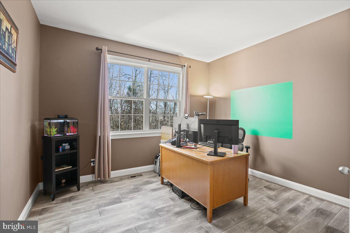 9141 AUTUMN GLORY LANE