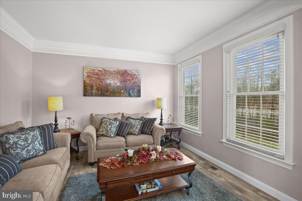 9141 AUTUMN GLORY LANE