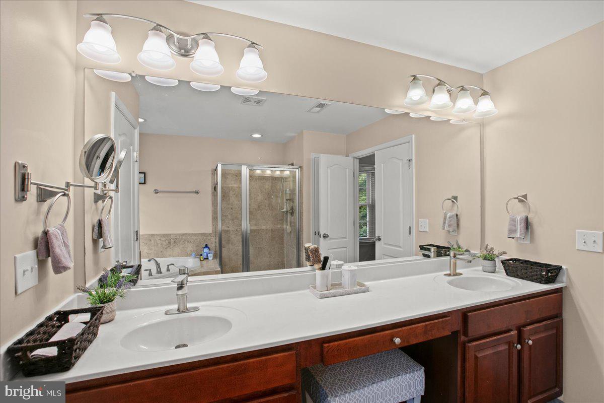 9141 AUTUMN GLORY LANE