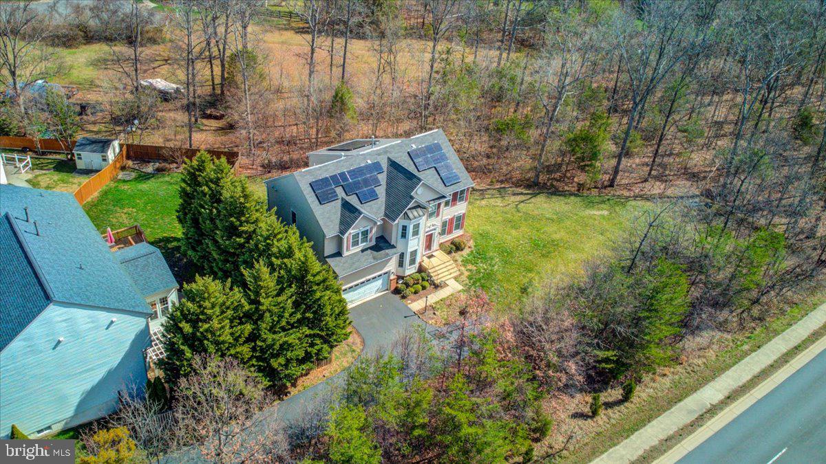 9141 AUTUMN GLORY LANE