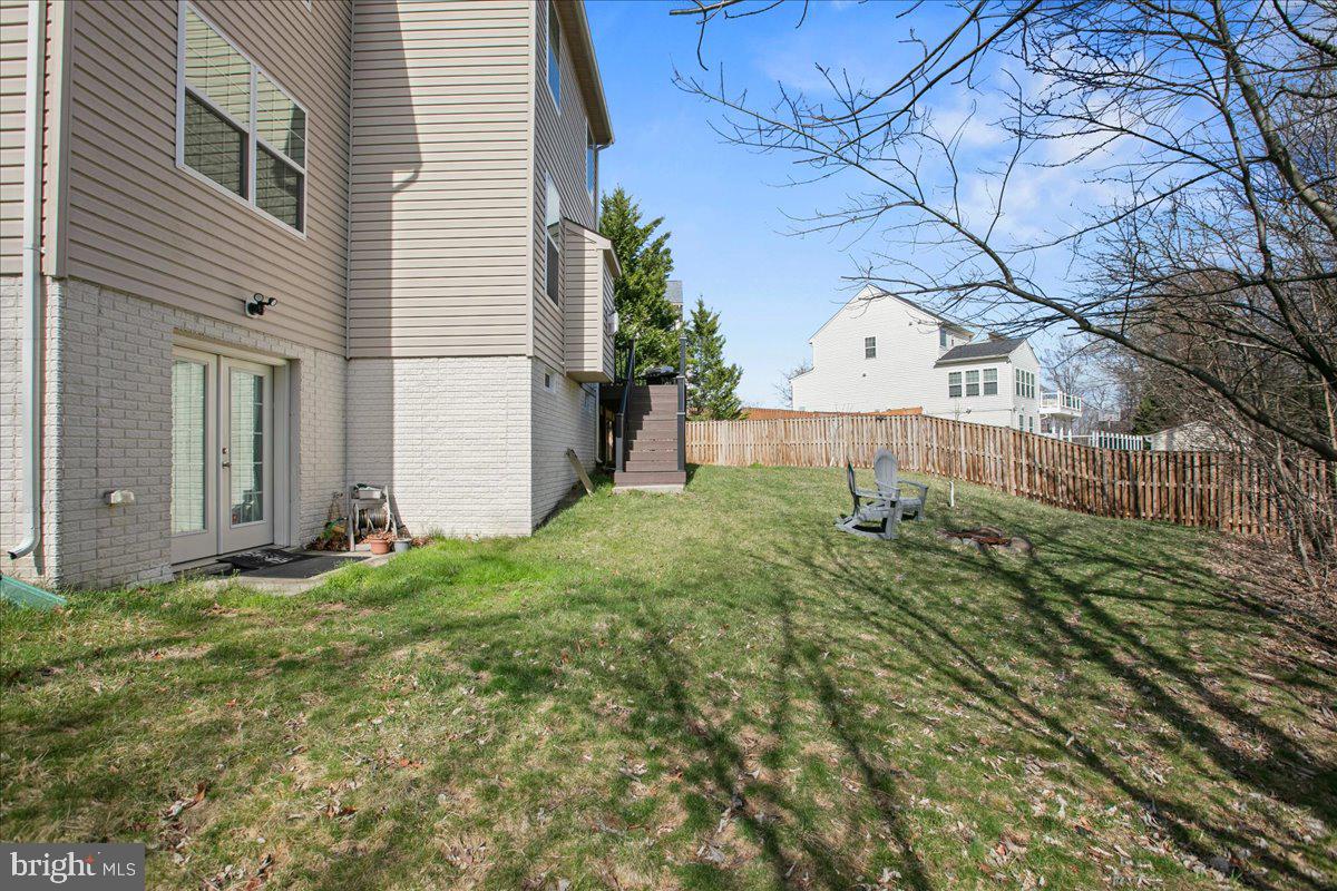 9141 AUTUMN GLORY LANE