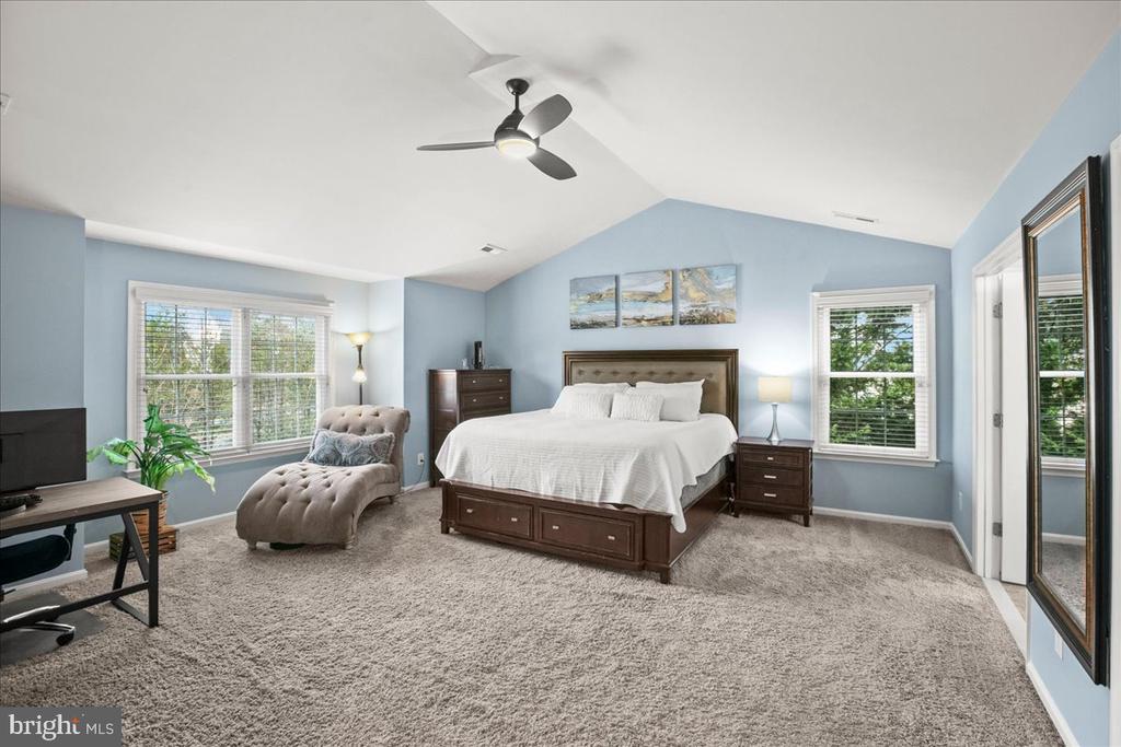 9141 AUTUMN GLORY LANE