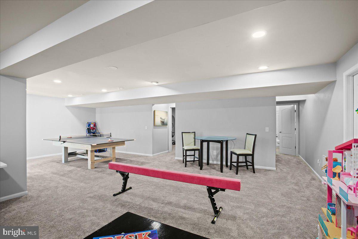 9141 AUTUMN GLORY LANE