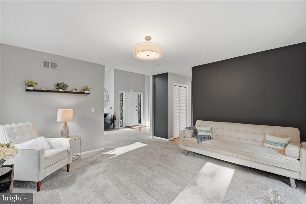 4366 STEPNEY DRIVE