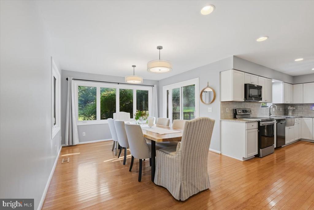 4366 STEPNEY DRIVE