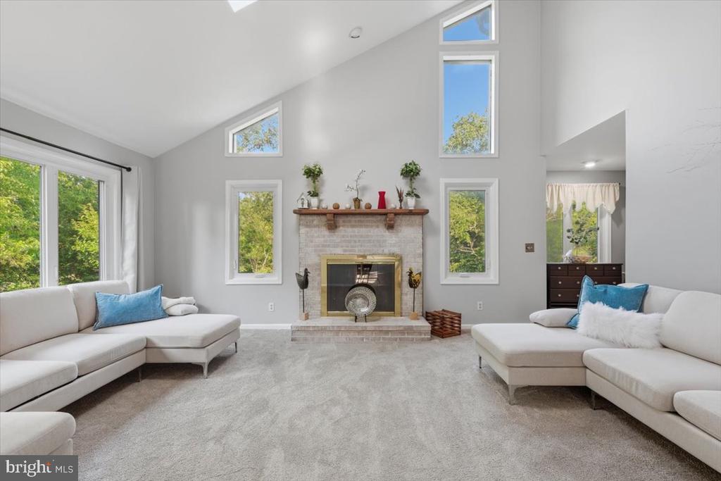 4366 STEPNEY DRIVE