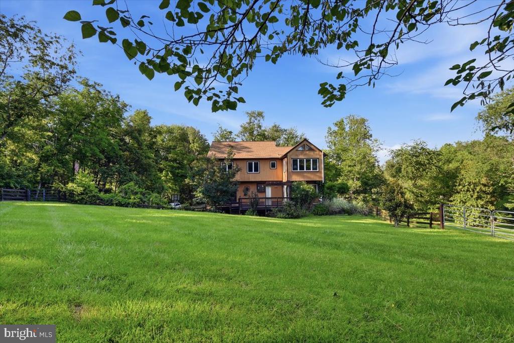 4366 STEPNEY DRIVE