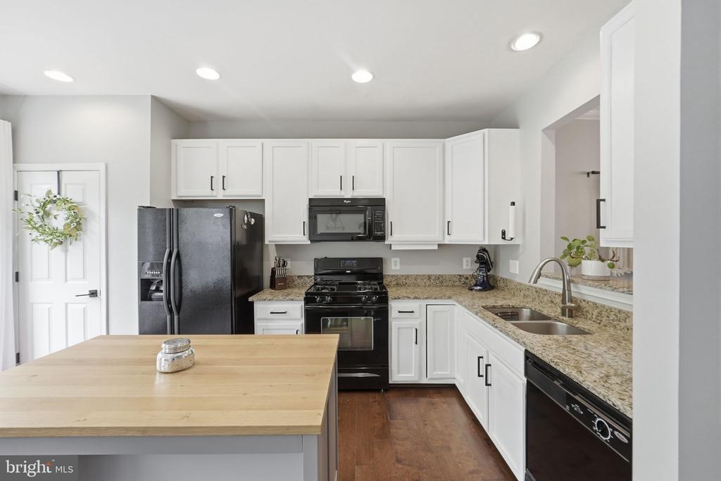 14222 LEGEND GLEN COURT