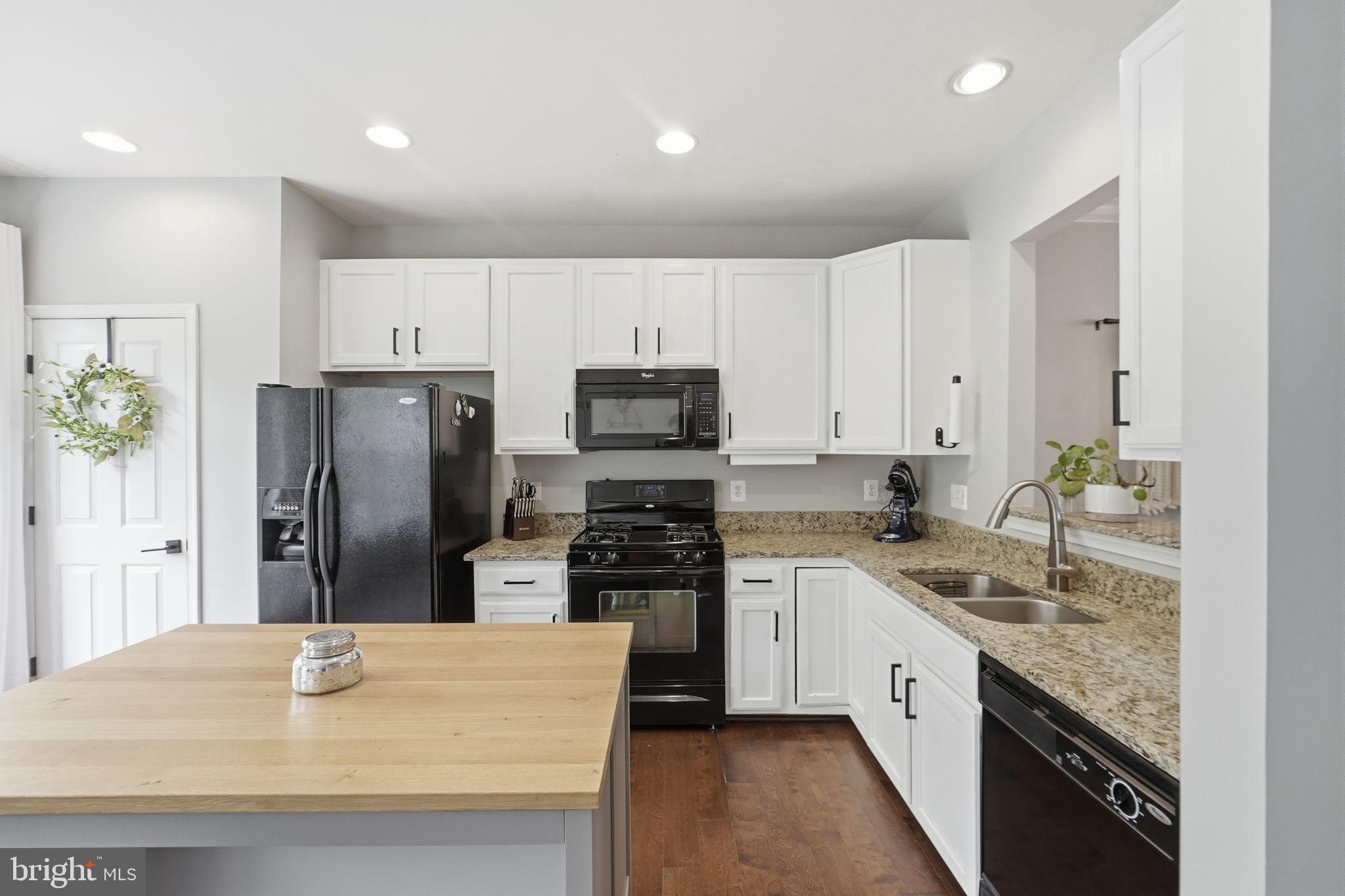 14222 LEGEND GLEN COURT