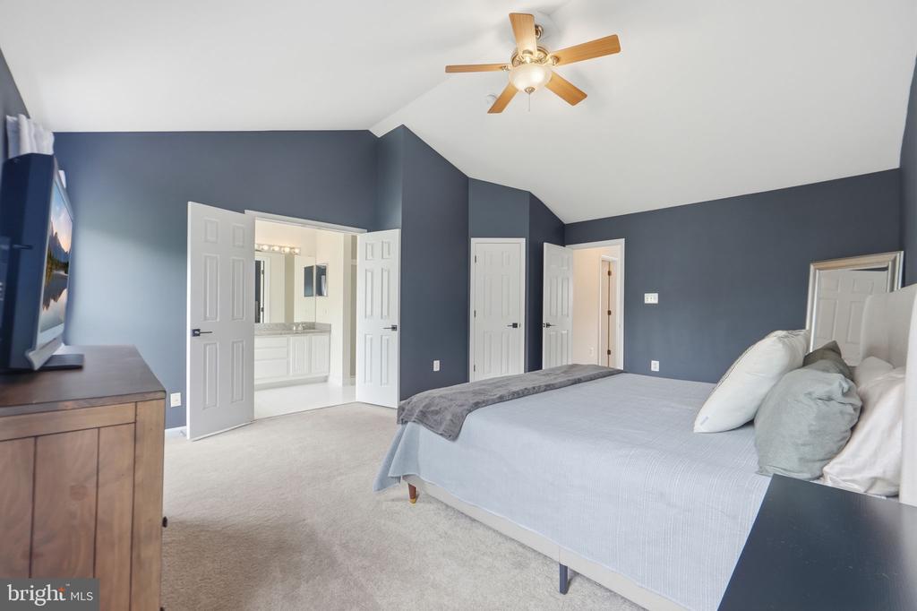 14222 LEGEND GLEN COURT