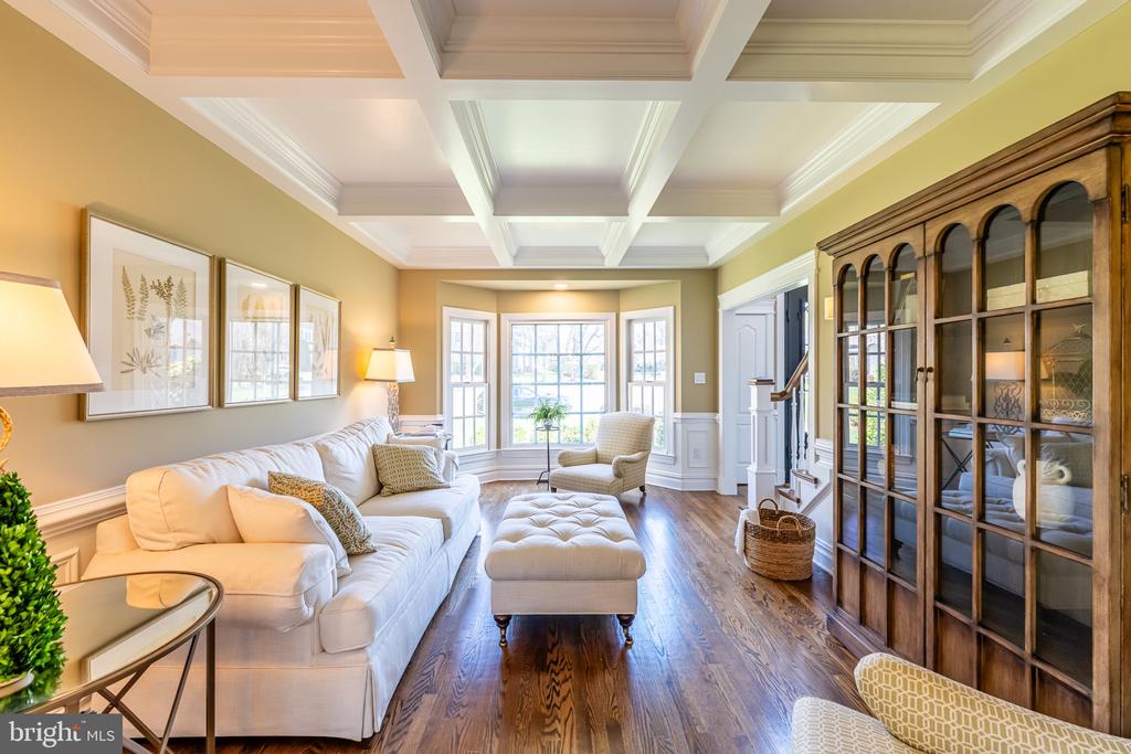 8125 CROOKED OAKS COURT