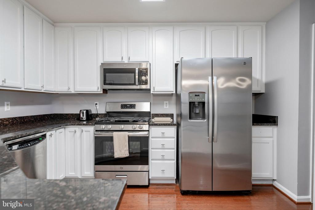 16821 NUTTAL OAK PLACE Unit: 4