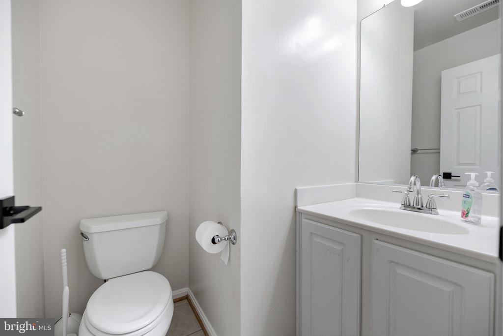 16821 NUTTAL OAK PLACE Unit: 4