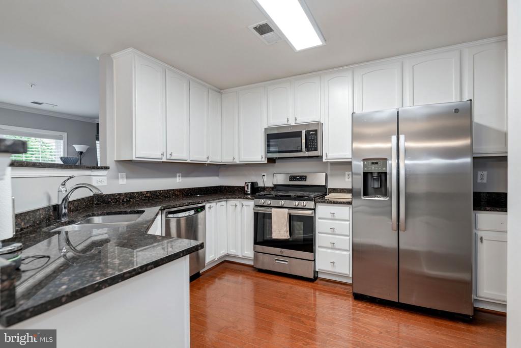 16821 NUTTAL OAK PLACE Unit: 4