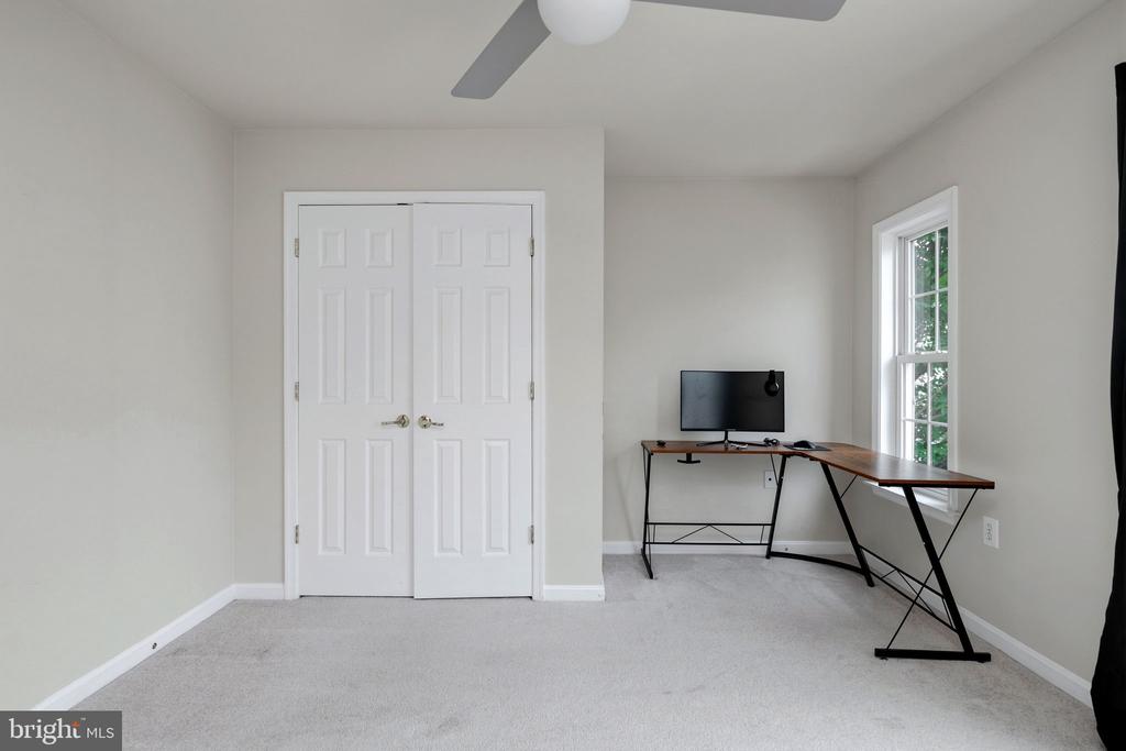 16821 NUTTAL OAK PLACE Unit: 4