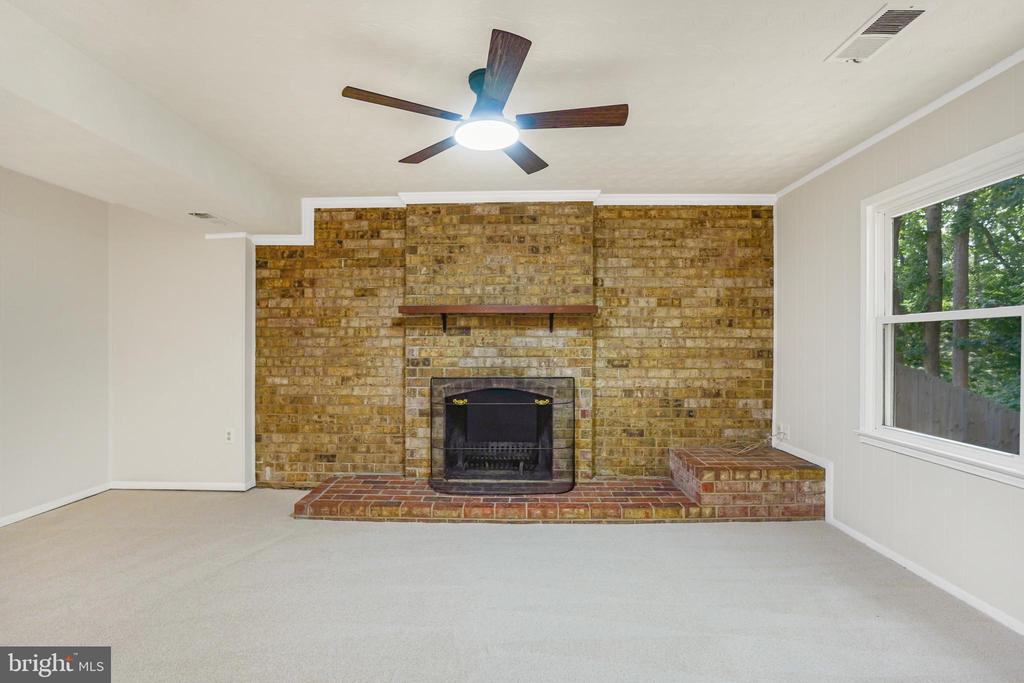 12204 HARBOR DRIVE