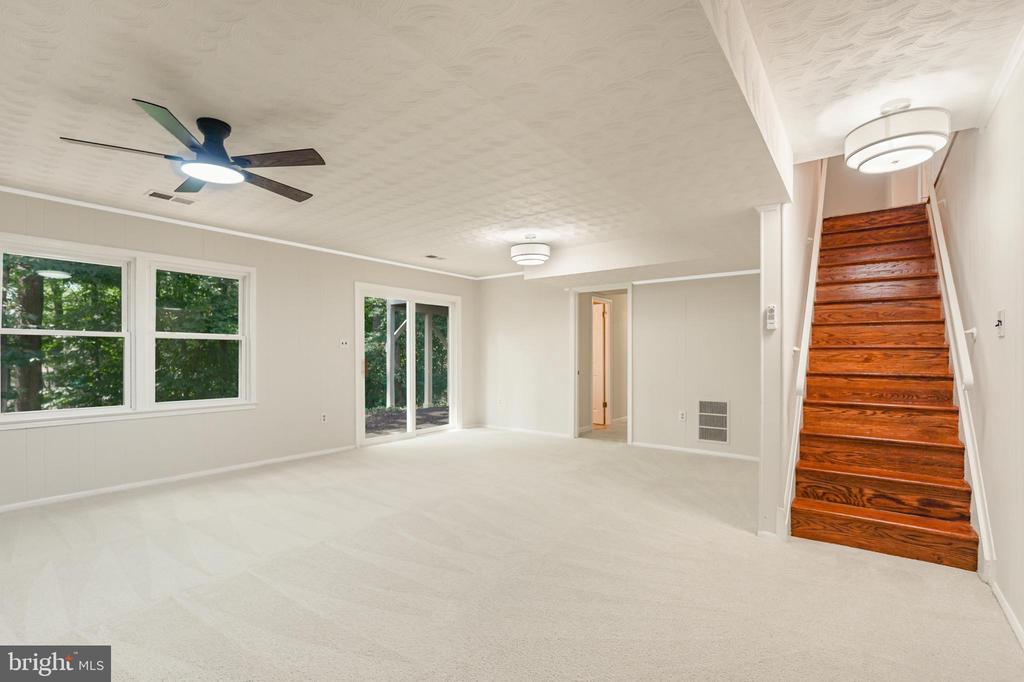12204 HARBOR DRIVE