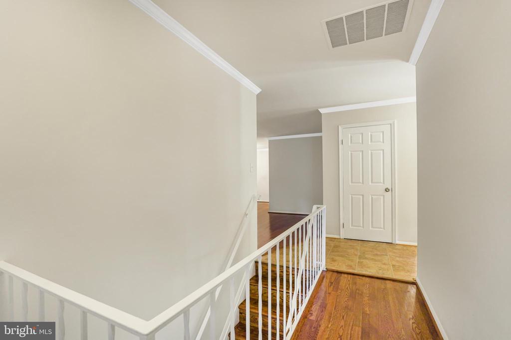 12204 HARBOR DRIVE