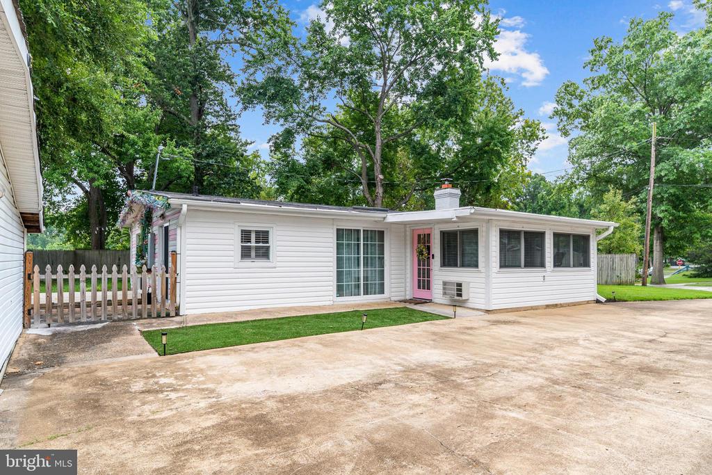 13603 ALEXIS COURT