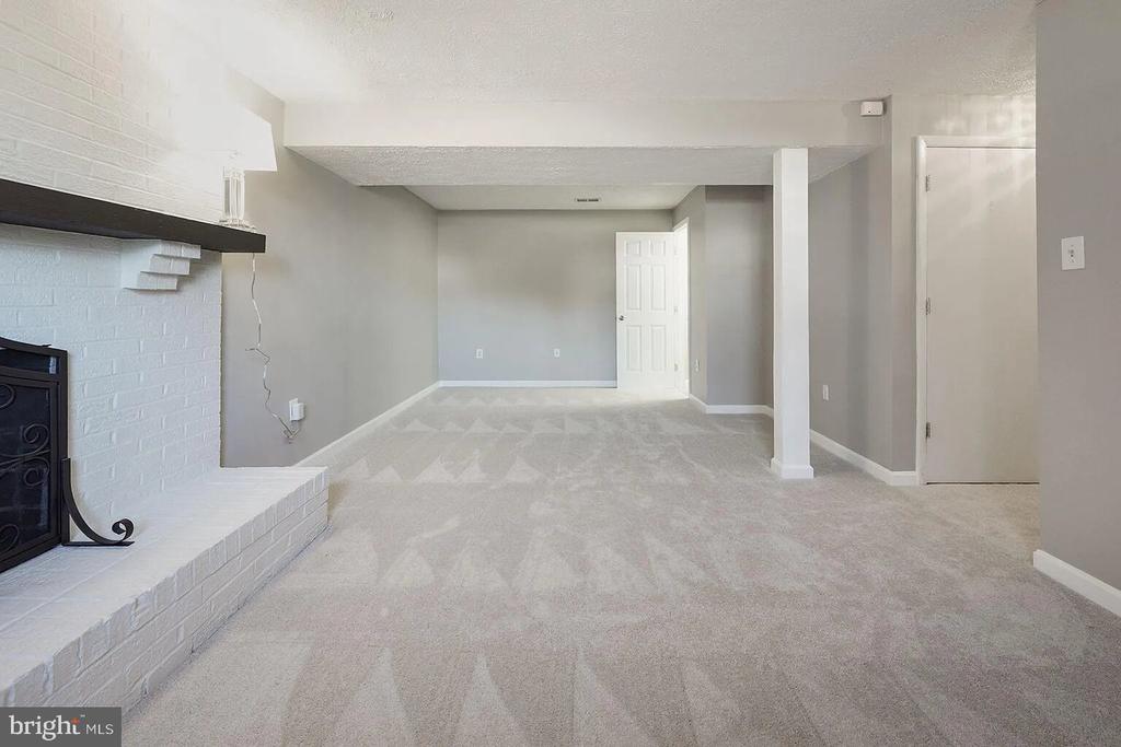 16012 NORMANDY COURT