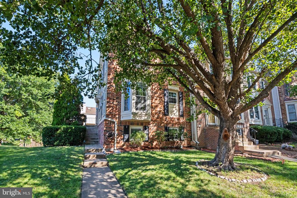 11198 PRIVATES COURT