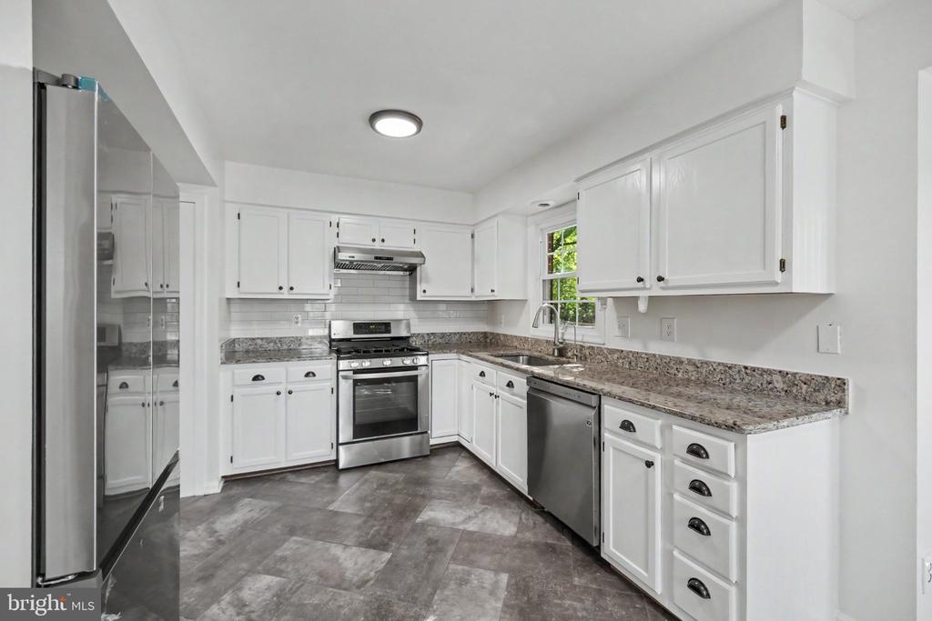 11198 PRIVATES COURT