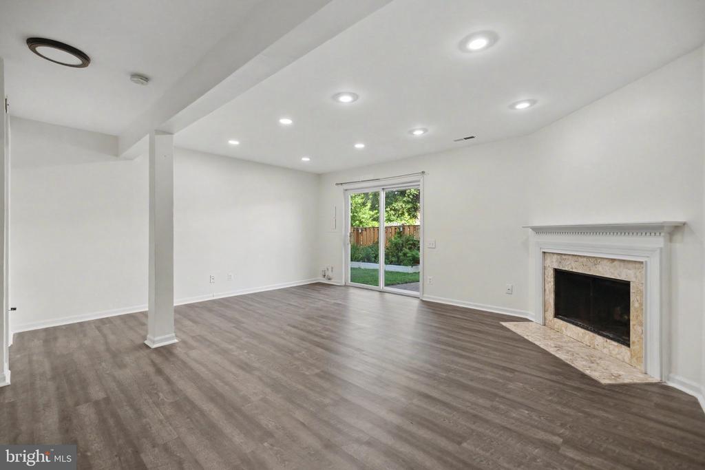 11198 PRIVATES COURT