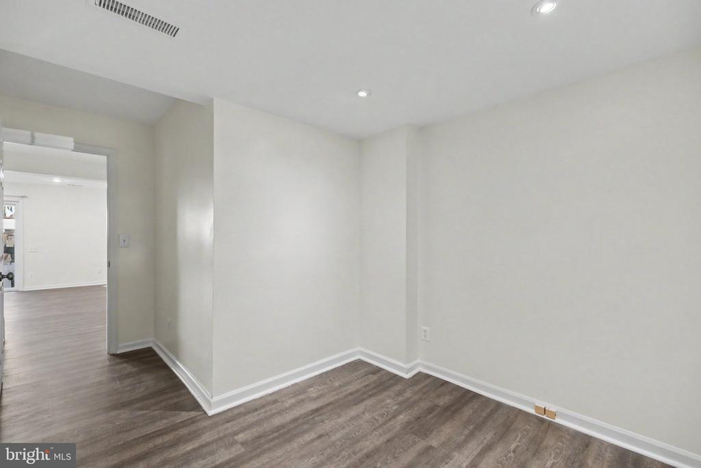 11198 PRIVATES COURT