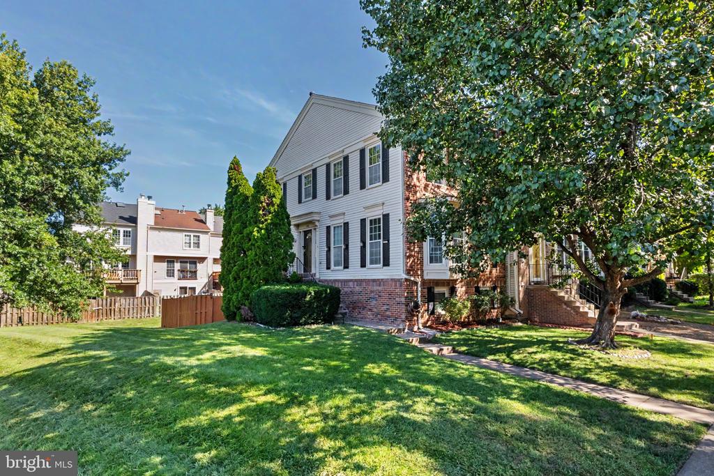 11198 PRIVATES COURT