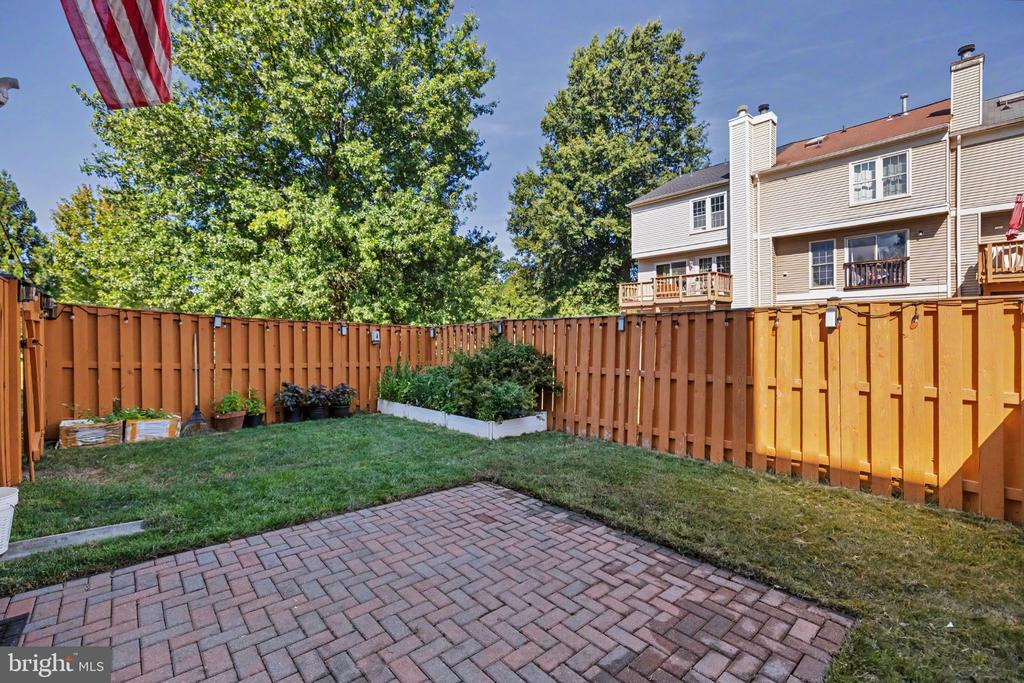 11198 PRIVATES COURT