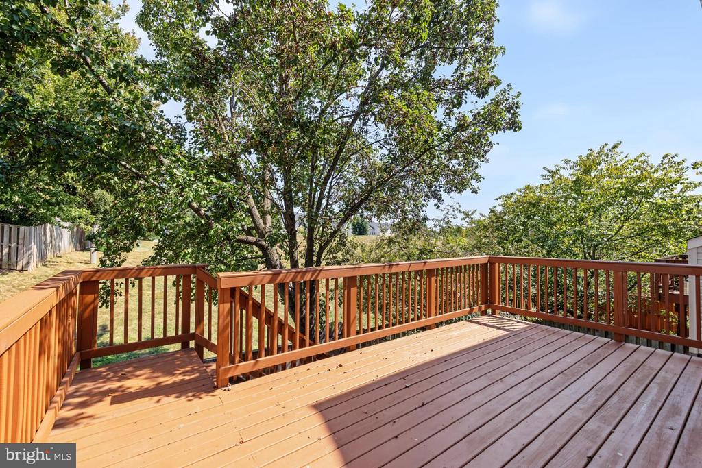 1455 FAWN HOLLOW LANE